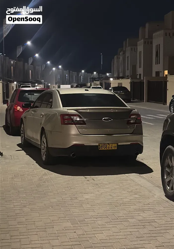 Ford Taurus