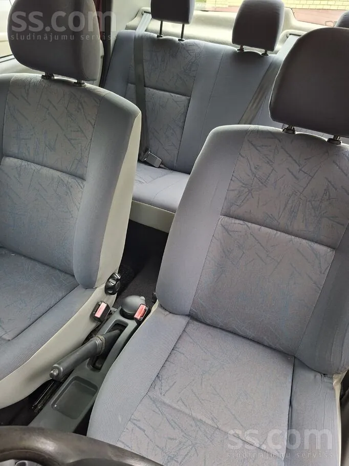 Dacia Logan 2006 photo 4