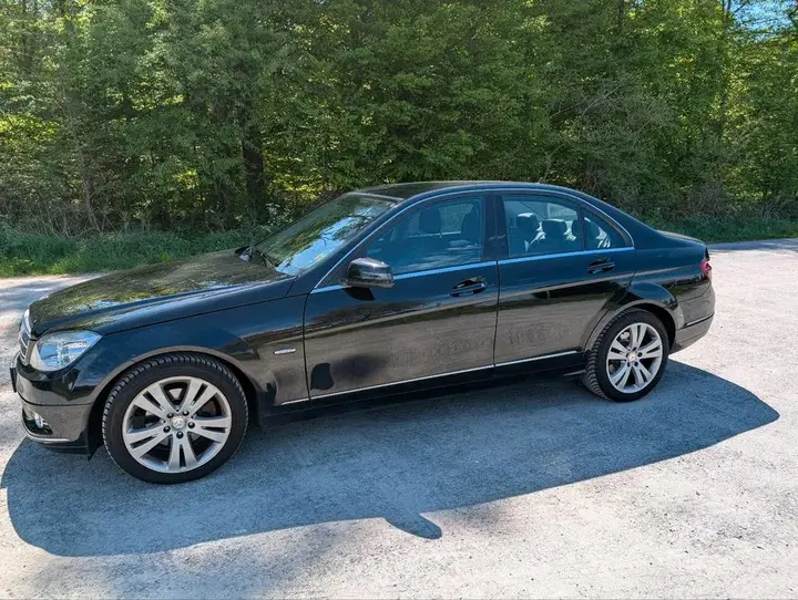 Mercedes-Benz C200