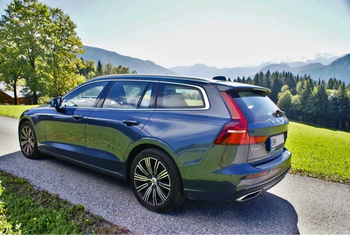 Volvo V60 2019 photo 3