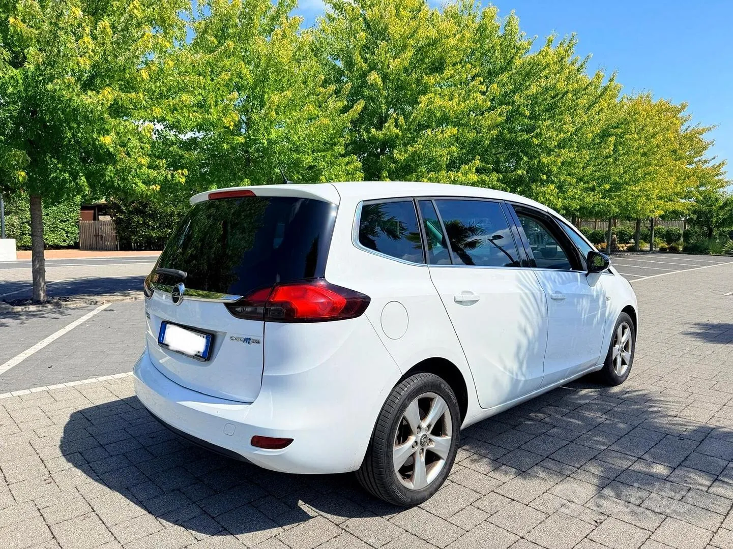 Opel Zafira Tourer 2014 photo 5