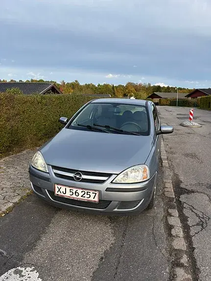 Opel Corsa 2005 photo 2