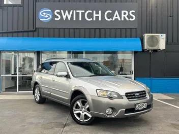 Subaru Outback 2004 photo 2