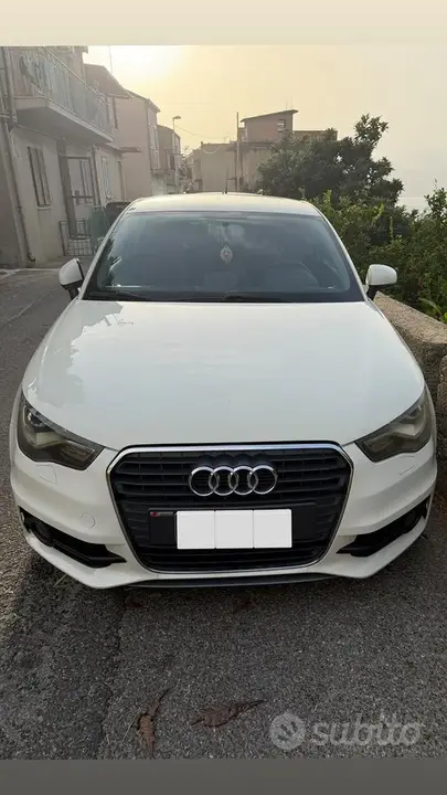 Audi A1 2011 photo 2