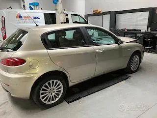 Alfa Romeo 147
