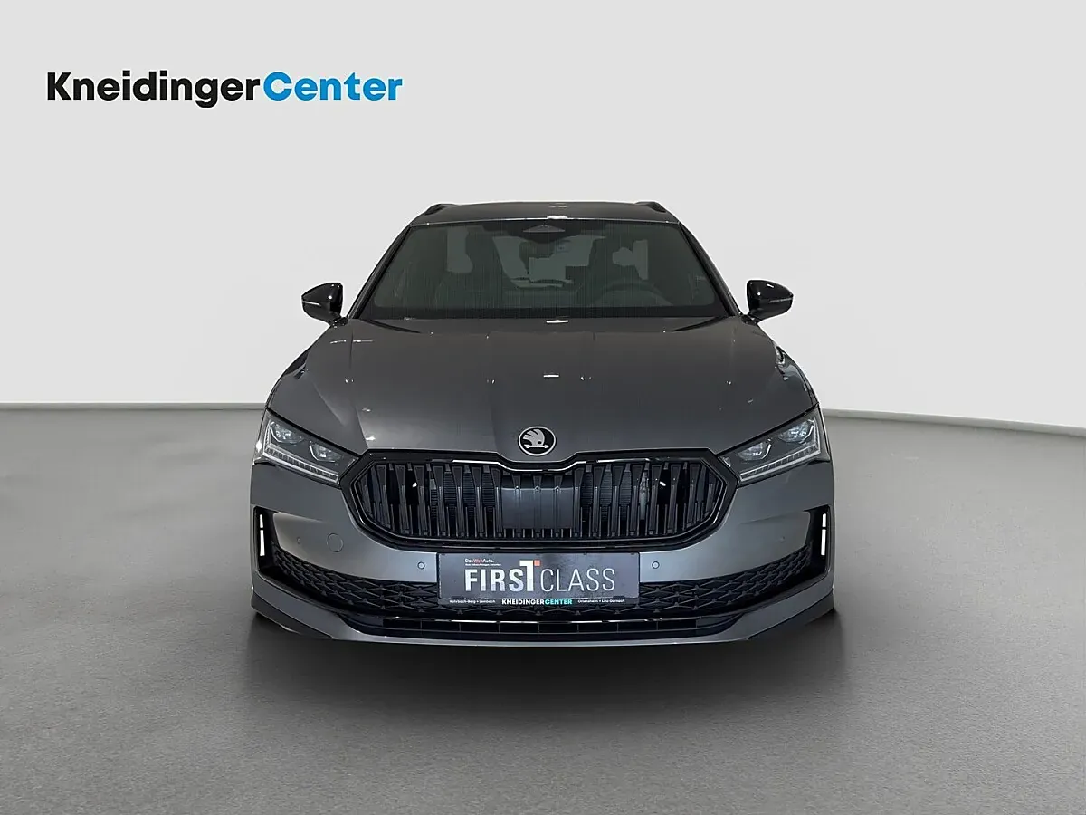 Skoda Superb 2026 photo 2