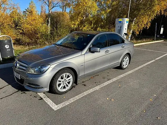 Mercedes-Benz C180