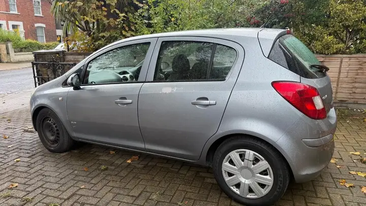 Vauxhall Corsa 2008 photo 3