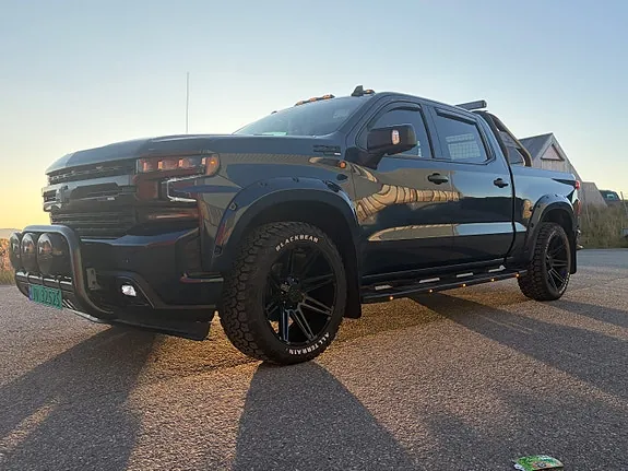 Chevrolet Silverado 1500 2020 photo 2