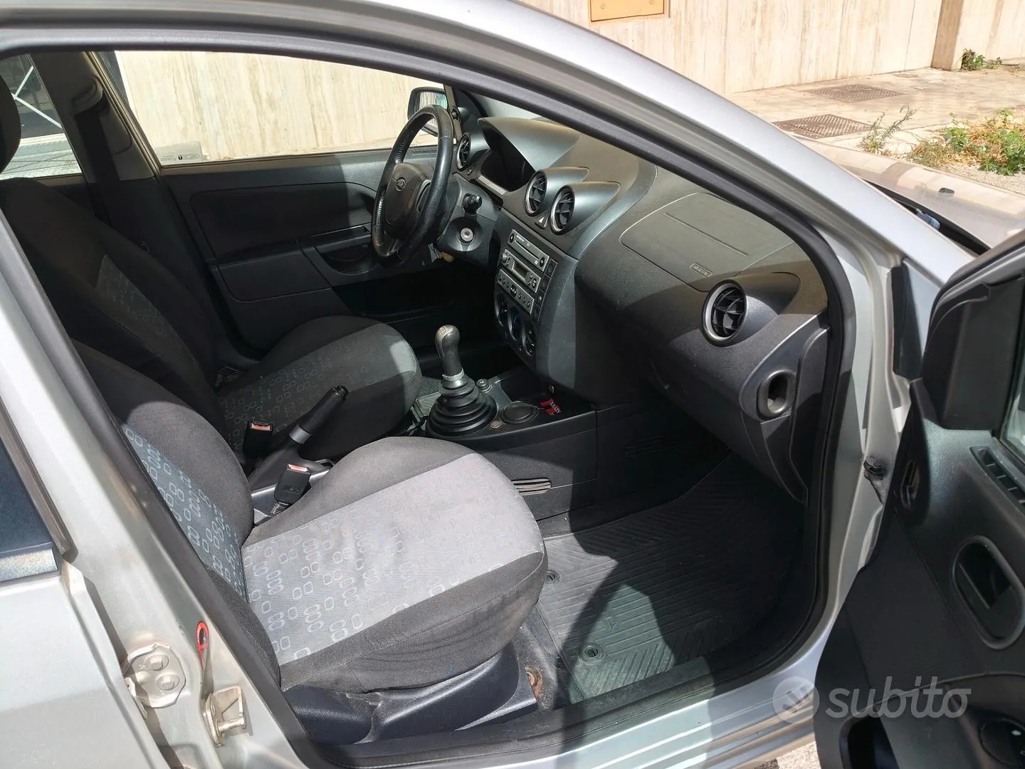 Ford Fiesta 2006 photo 5