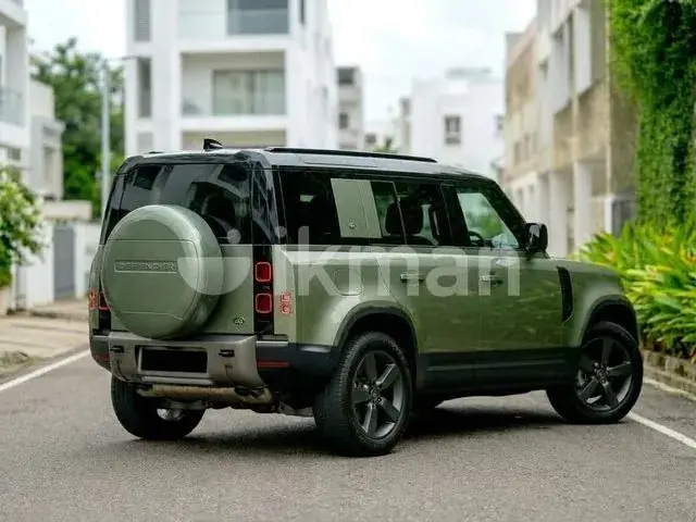 Land Rover Defender 2026 photo 2