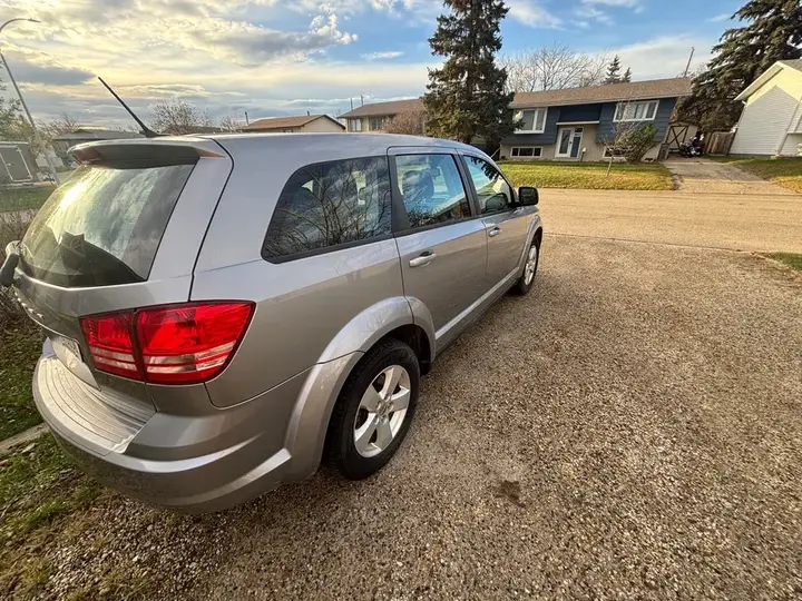Dodge Journey 2015 photo 4