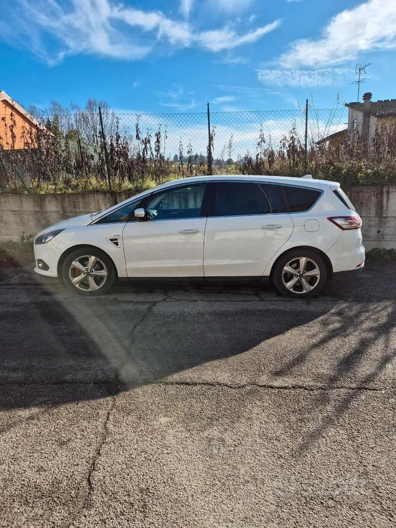 Ford S-Max 2016 photo 4