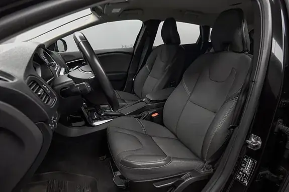 Volvo V40 Cross Country 2017 photo 5