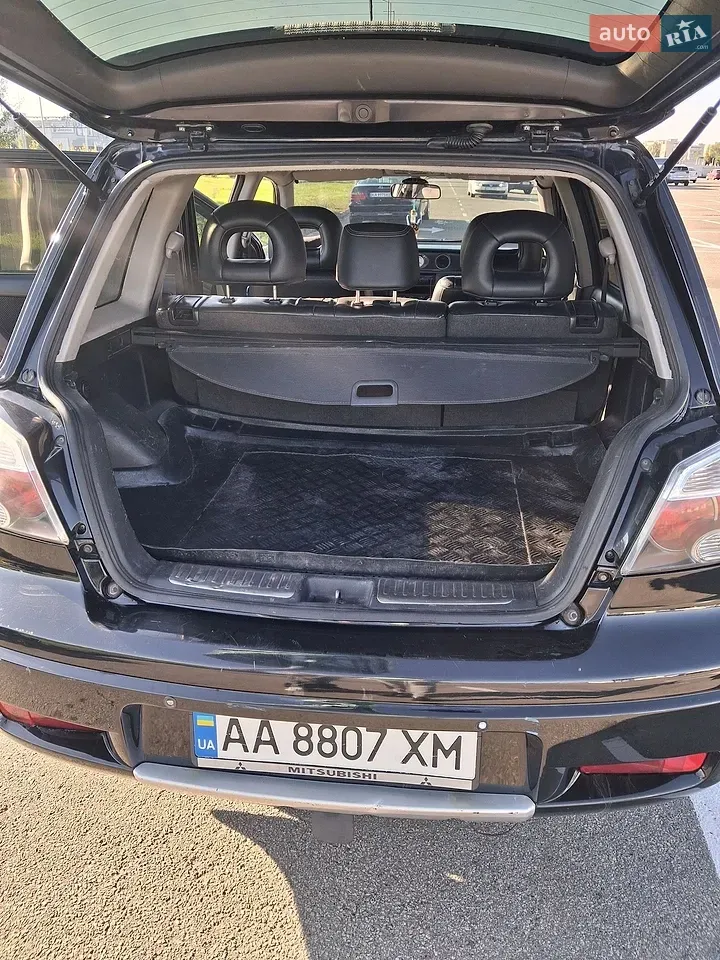 Mitsubishi Outlander 2006 photo 3