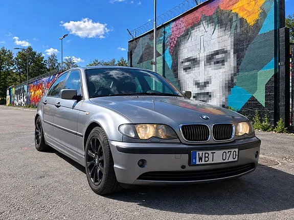 BMW 320I