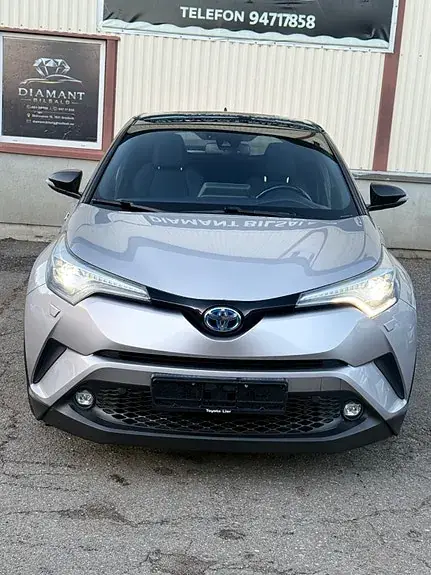 Toyota C-Hr 2017 photo 2