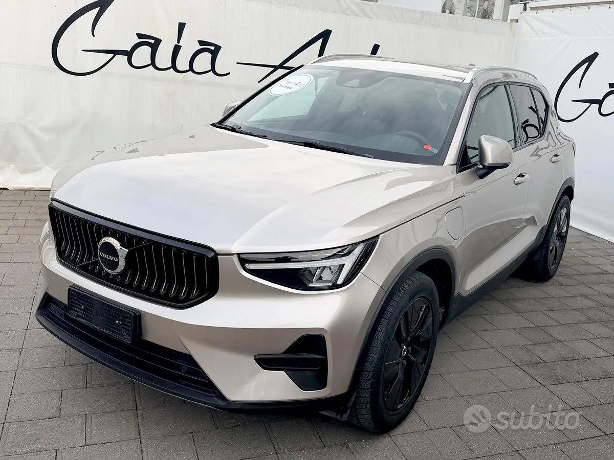 Volvo Xc40 2022 photo 2