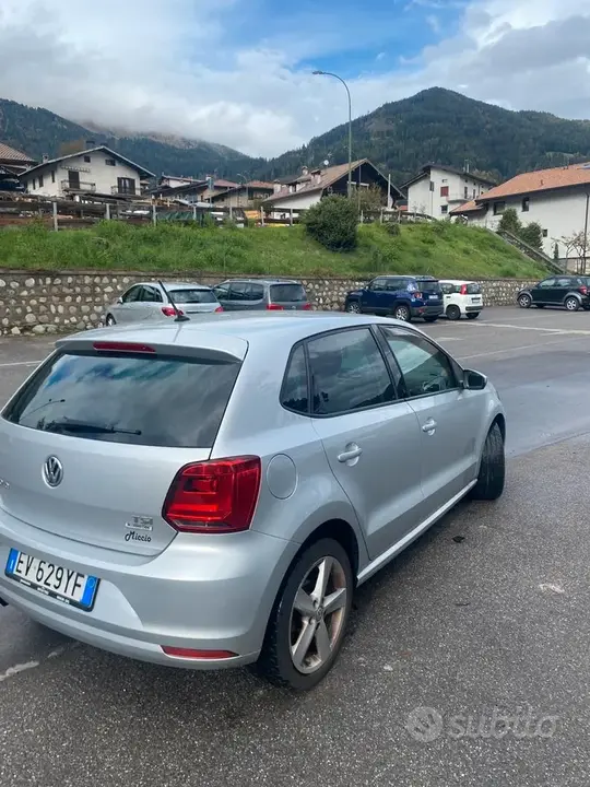 Volkswagen Polo 2014 photo 2