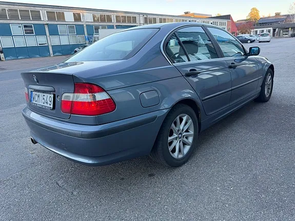 BMW 318I 2005 photo 4