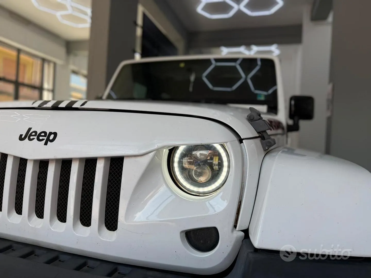 Jeep Wrangler 2012 photo 3