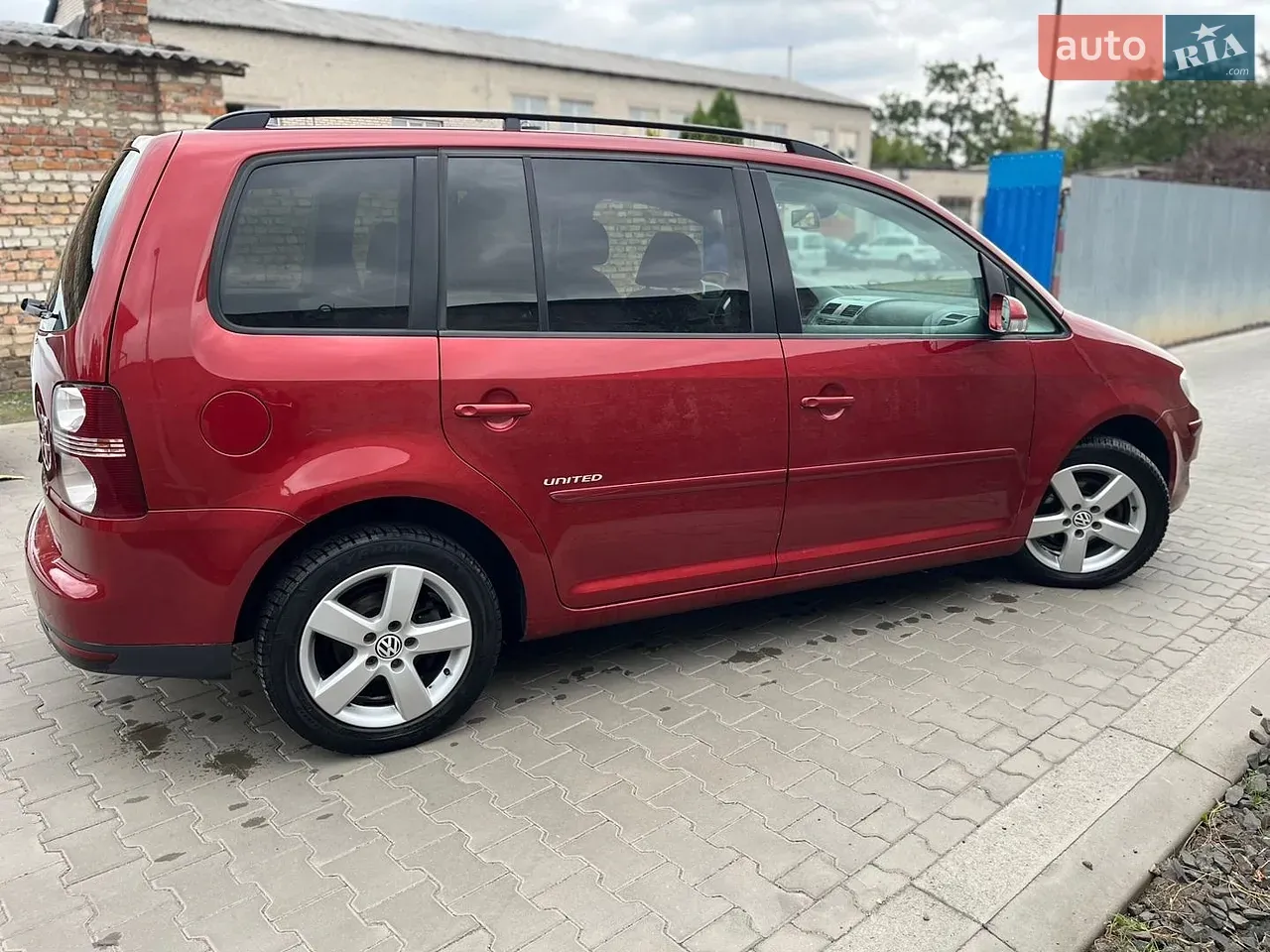 Volkswagen Touran 2009 photo 5