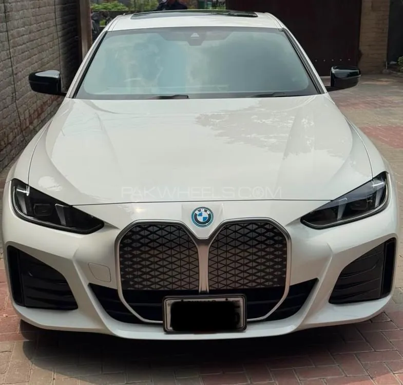 BMW I4