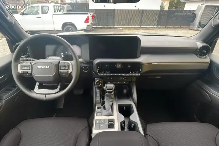 Toyota Land Cruiser 2026 photo 3
