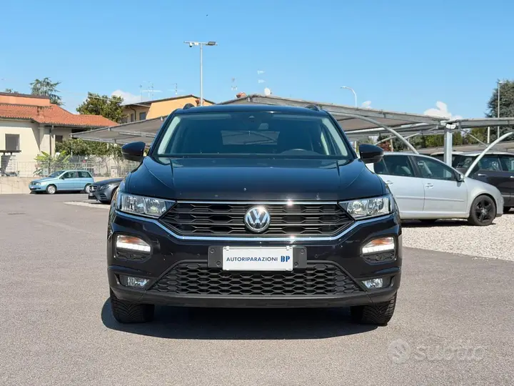 Volkswagen T-Roc 2020 photo 2
