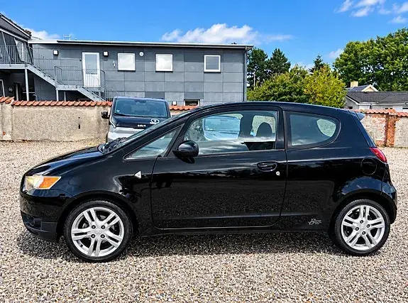 Mitsubishi Colt 2009 photo 2