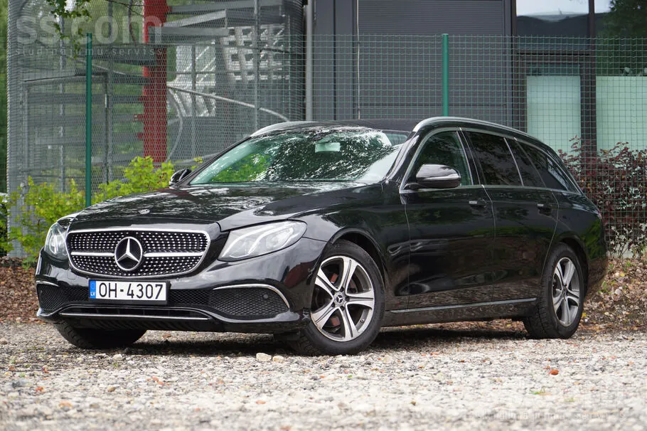 Mercedes-Benz E220 2018 photo 2