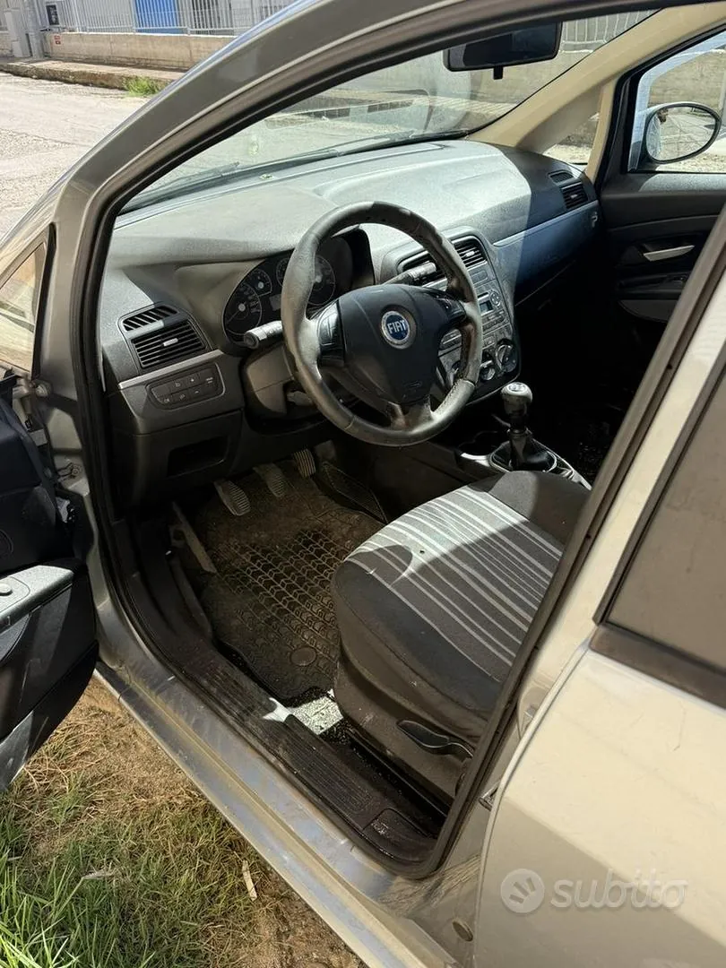 Fiat Grande Punto 2007 photo 5