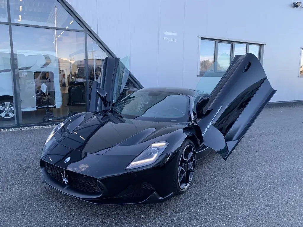 Maserati Mc20