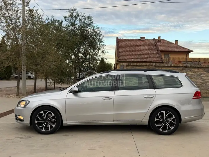 Volkswagen Passat B7 2011 photo 2