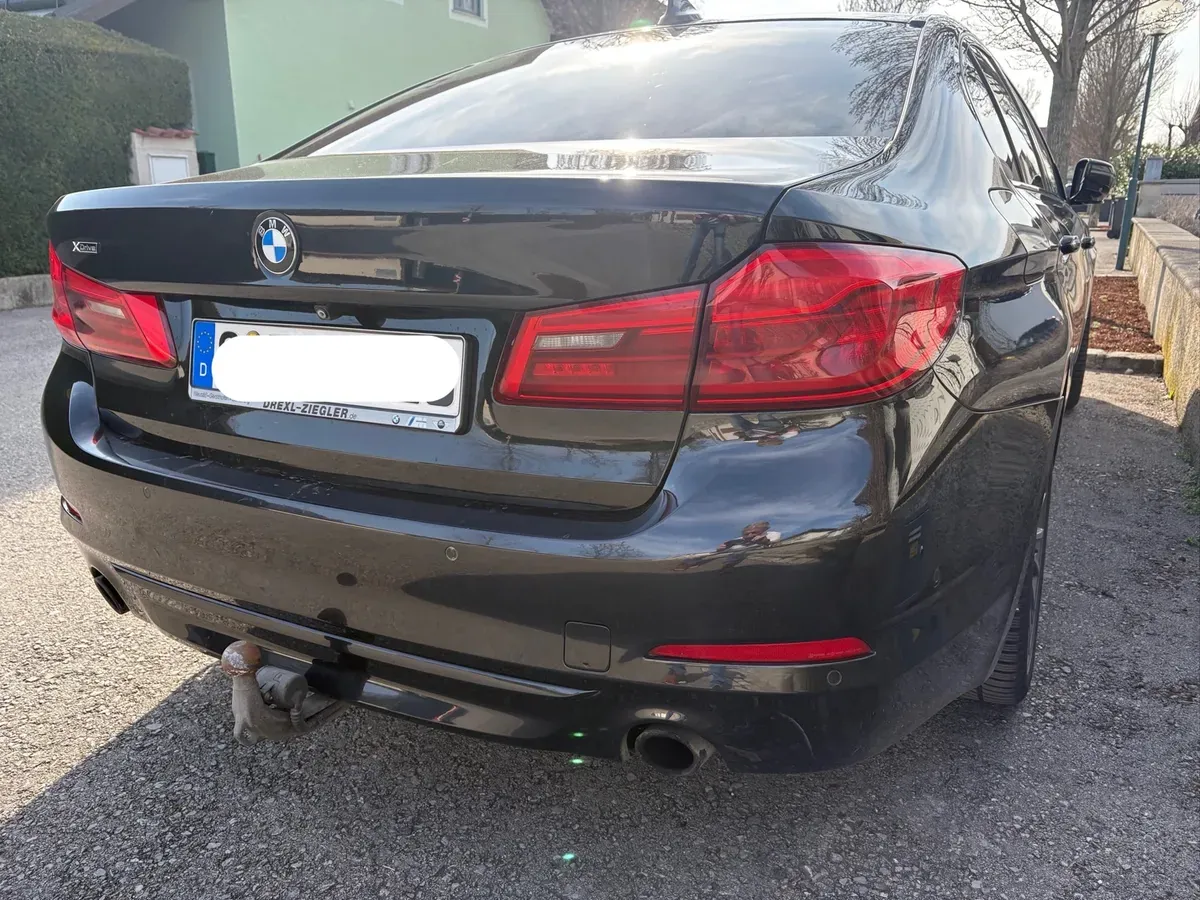 BMW 5 Series 2017 photo 3