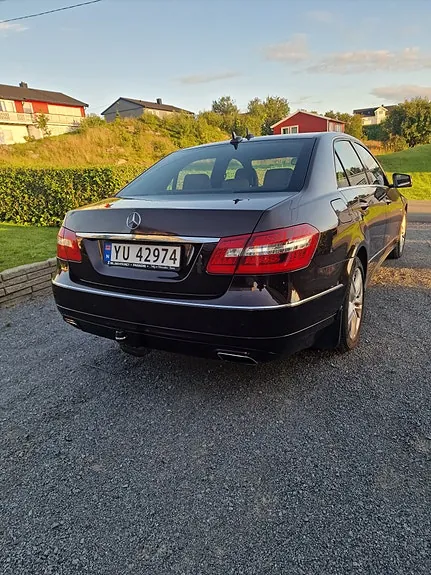 Mercedes-Benz 220 D 2011 photo 3