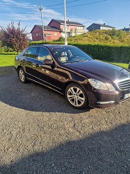 Mercedes-Benz 220 D 2011 photo 5