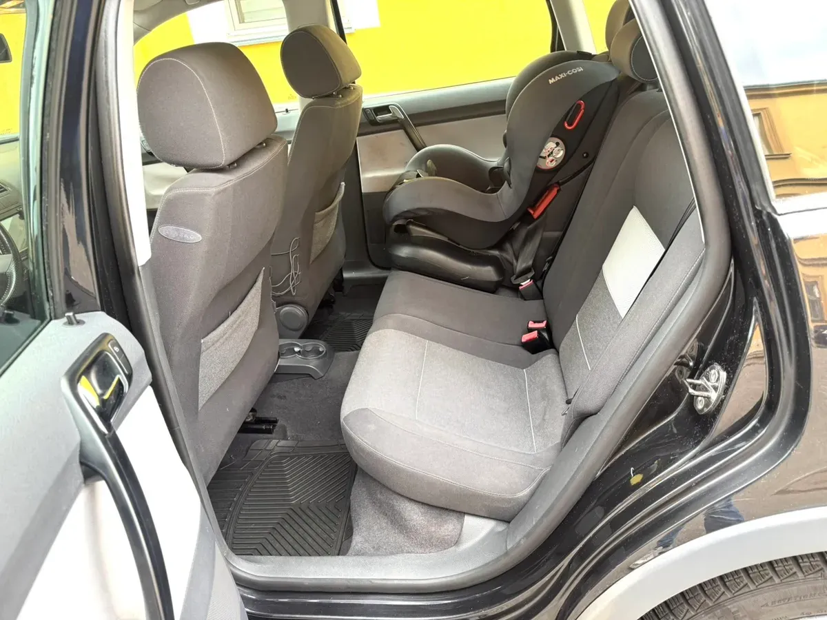 Volkswagen Polo 2005 photo 3
