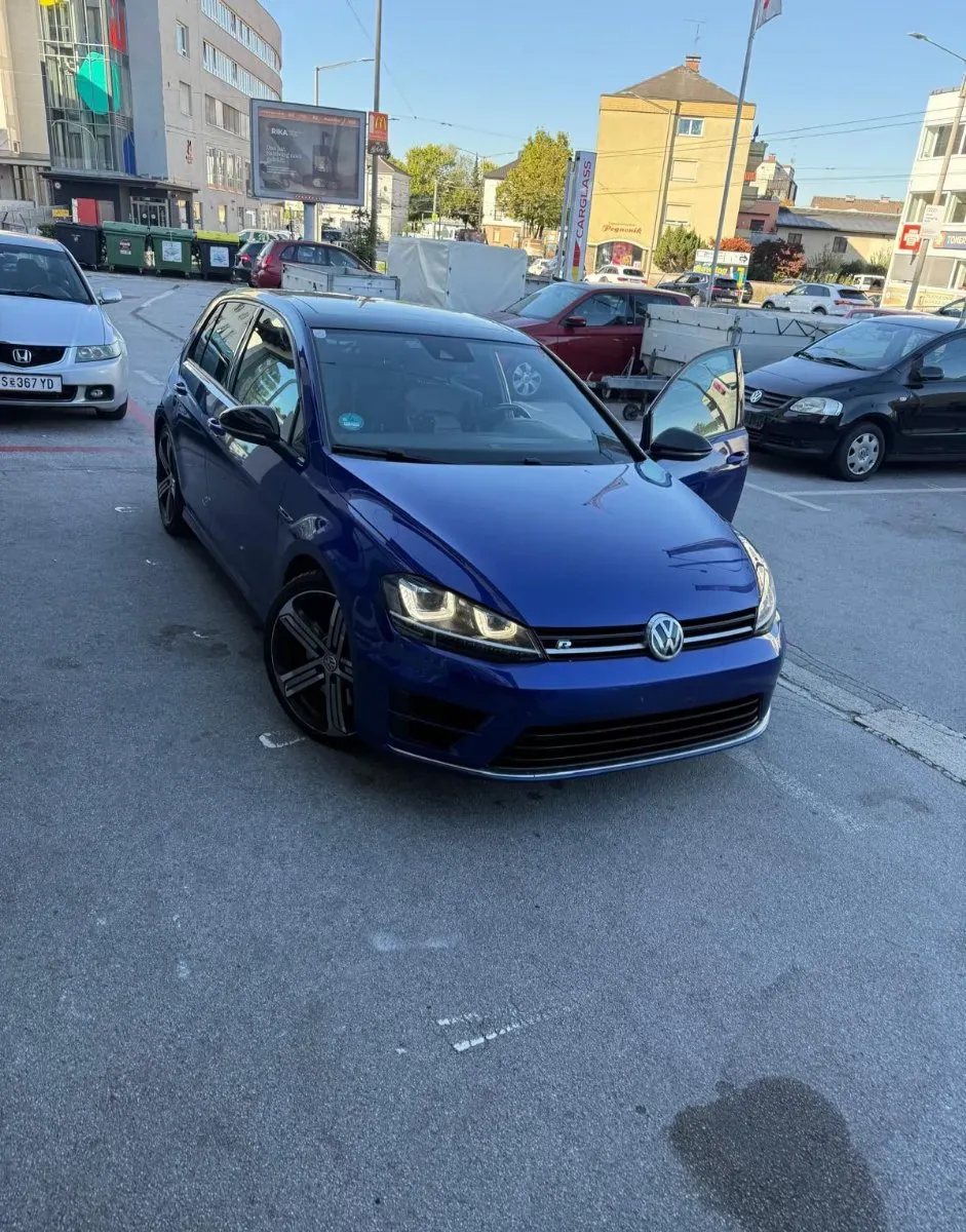 Volkswagen Golf R 2015 photo 2