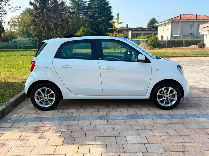 Smart Forfour 2016 photo 5