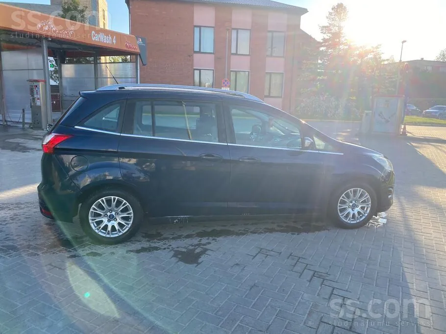 Ford Grand C-Max 2011 photo 4