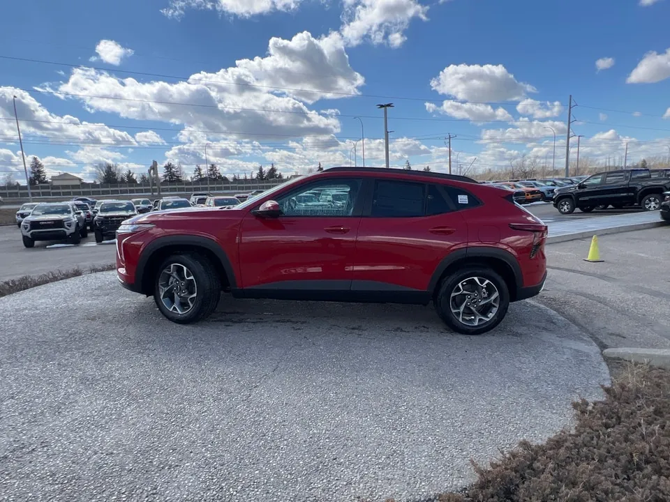Chevrolet Trax 2026 photo 2