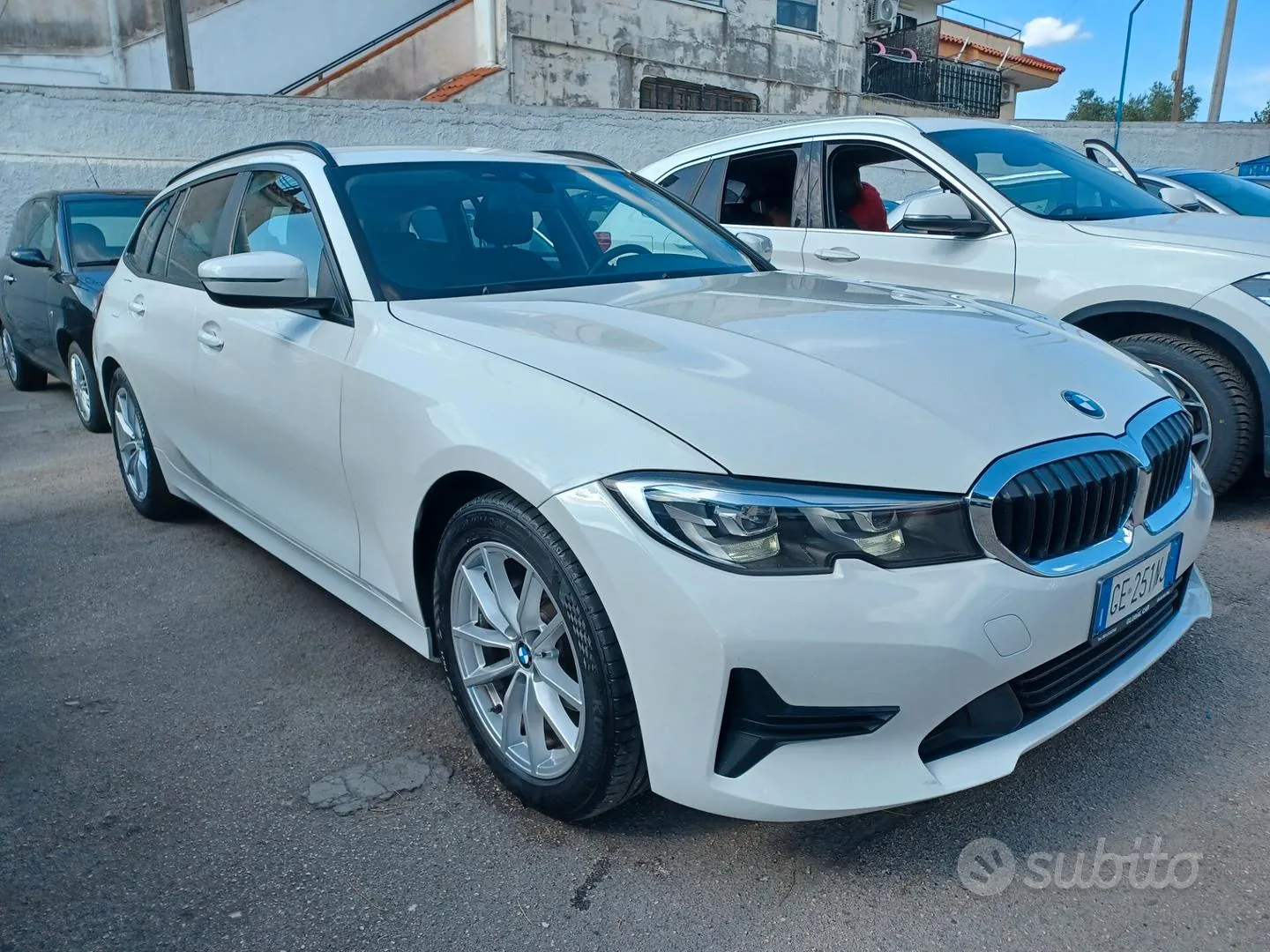 BMW 3 Series 2021 photo 2