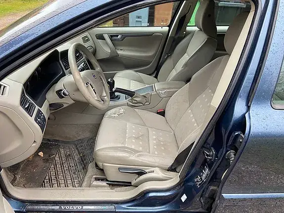 Volvo V70 2007 photo 4