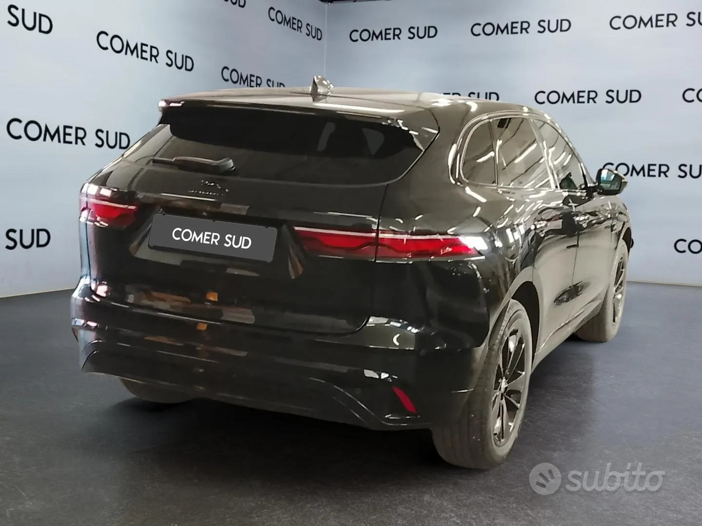 Jaguar F-Pace 2024 photo 3