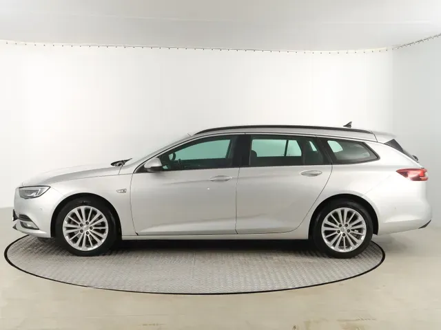 Opel Insignia 2018 photo 2