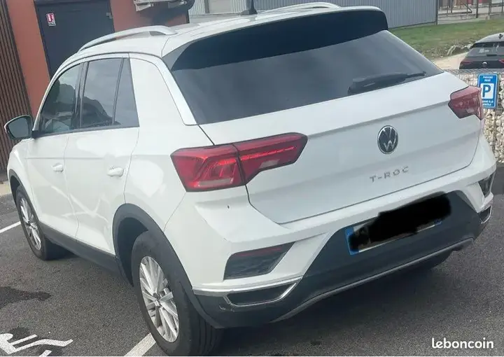 Volkswagen T-Roc 2021 photo 3