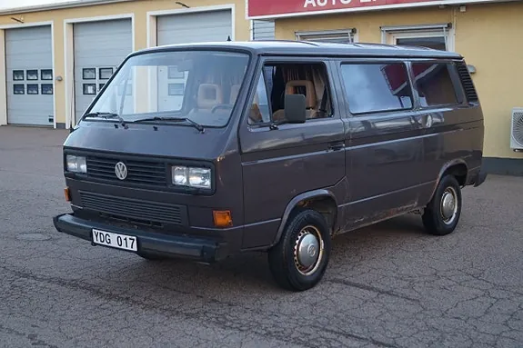 Volkswagen Caravelle 1990 photo 2