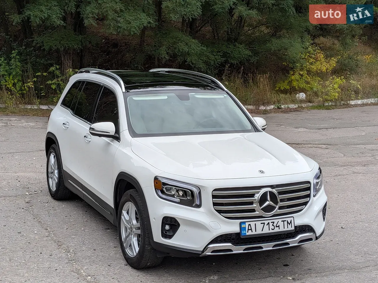 Mercedes-Benz Glb Class 2023 photo 2
