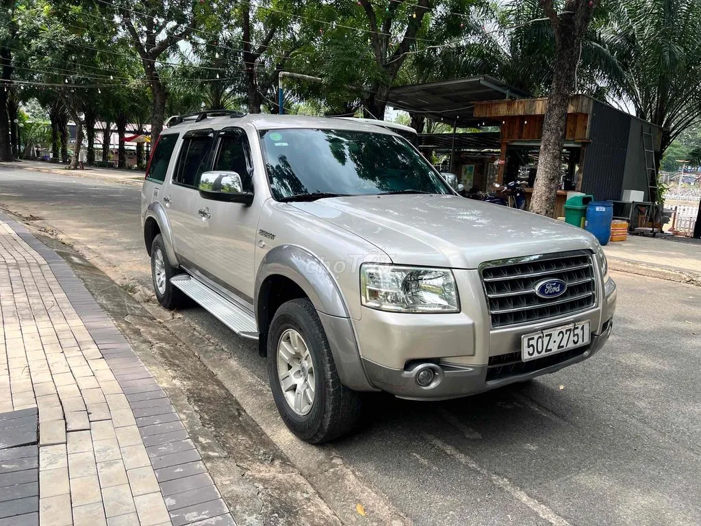 Ford Everest 2007 photo 2